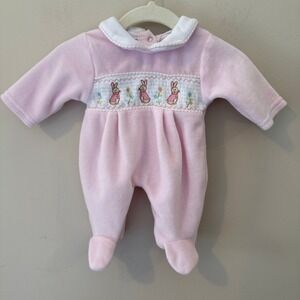 Just Too Cute Baby Girls Pink Bunny Smocked Footed Pajamas Romper 45